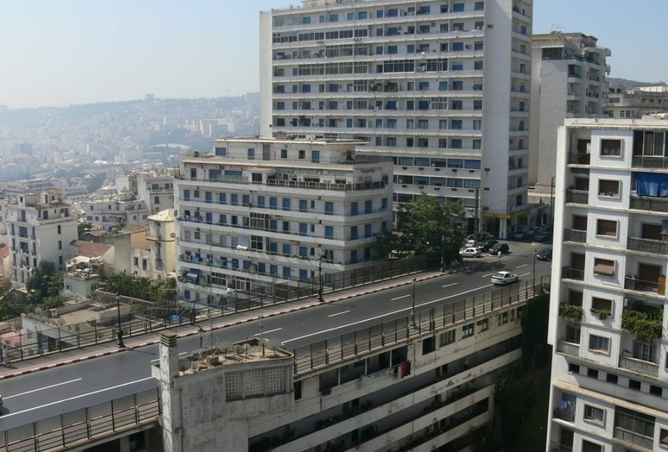 Les habitants de l’immeuble-Pont « Burdeau » du Telemly interpellent l’UNESCO | dia-algérie