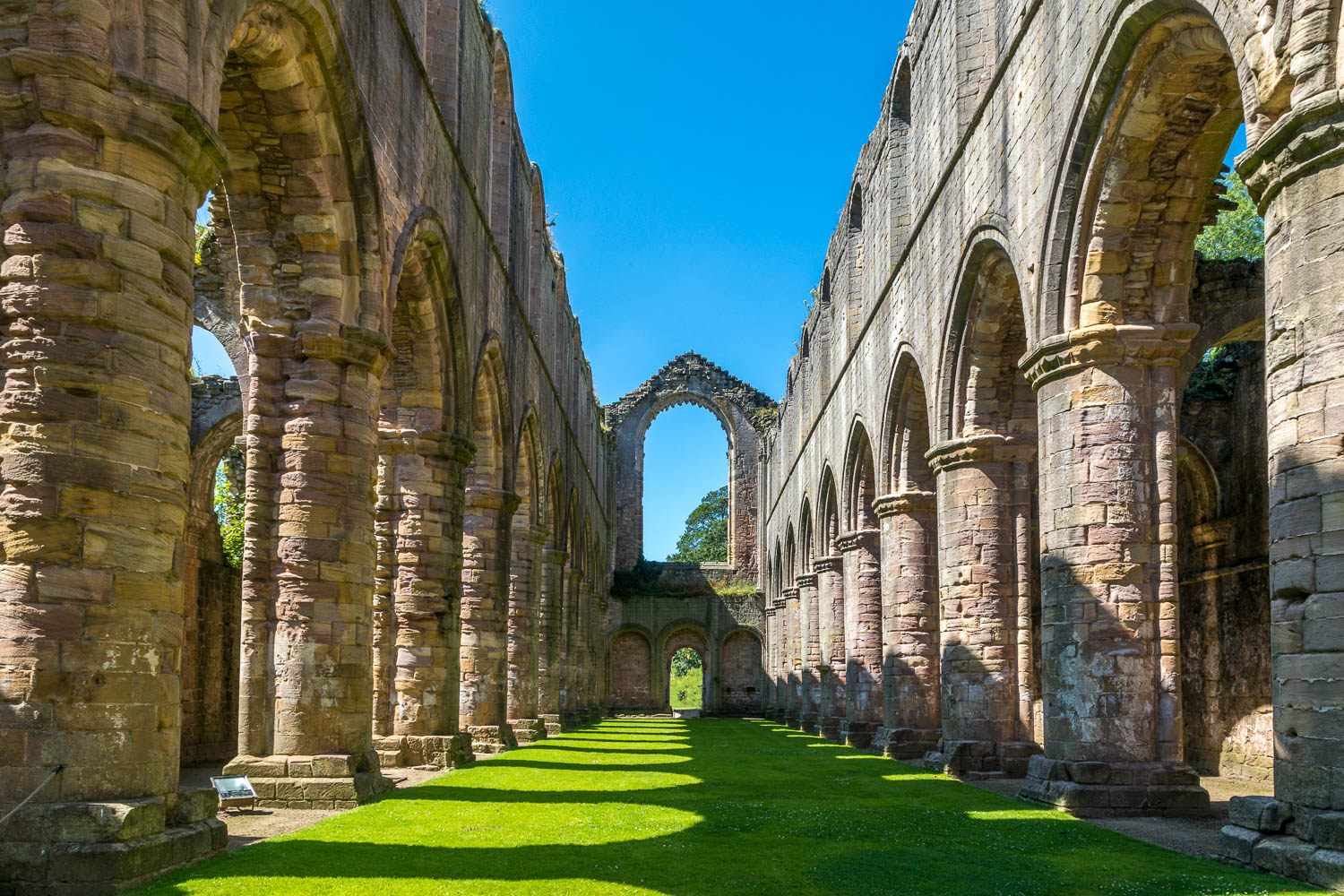Fountains Abbey : History (Cistercians in Yorkshire Project)