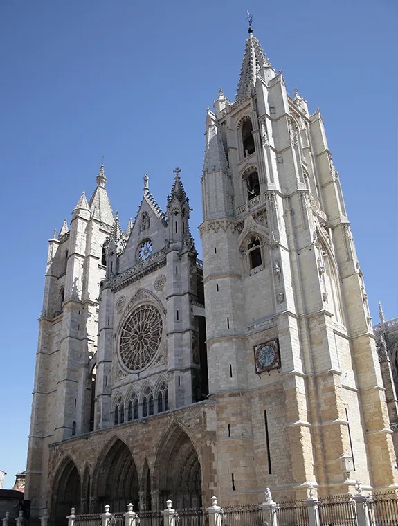 LA CATHÉDRALE DE LEÓN | Página Oficial de Turismo de León